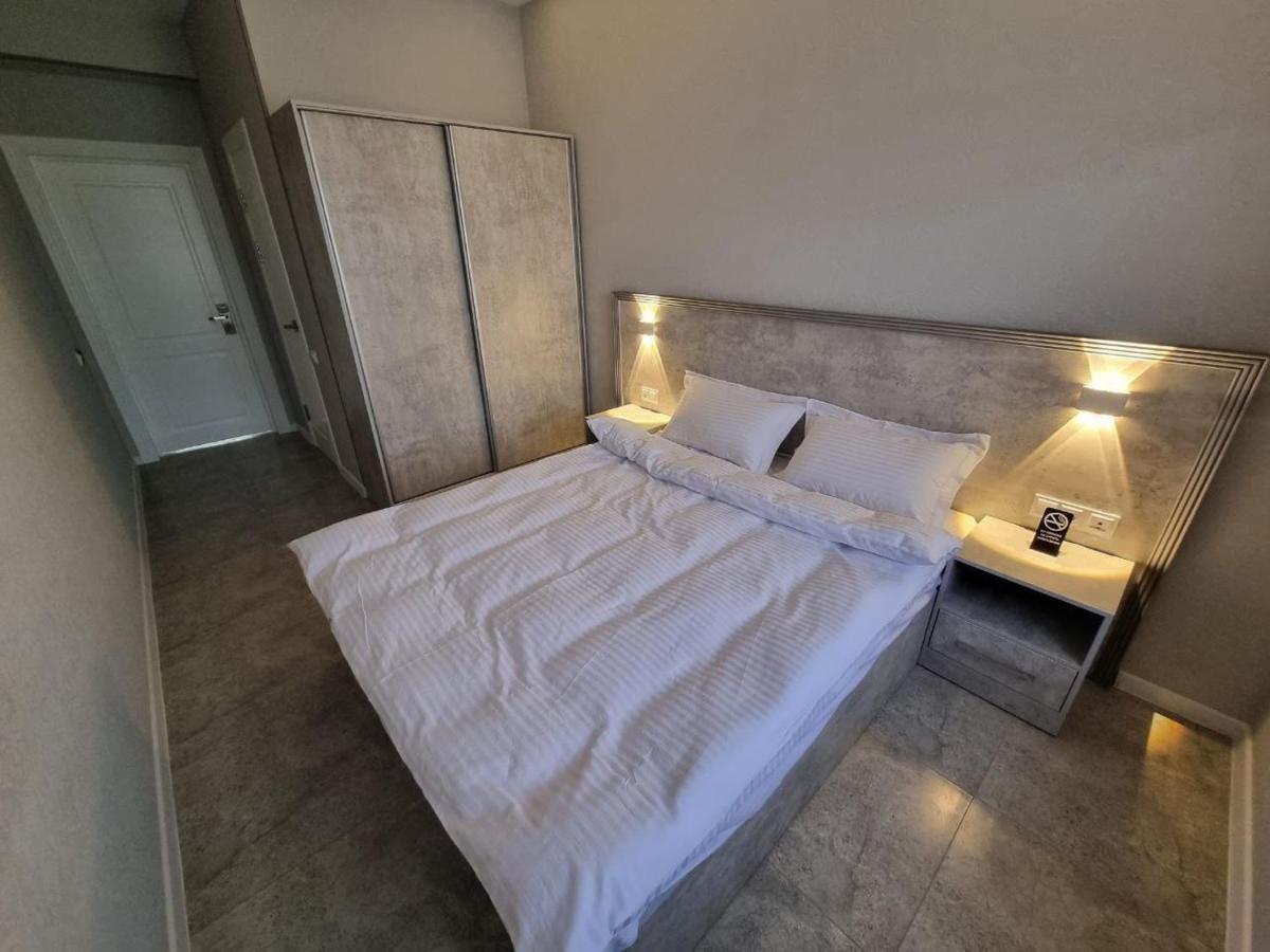 Revel Hotel タシュケント エクステリア 写真