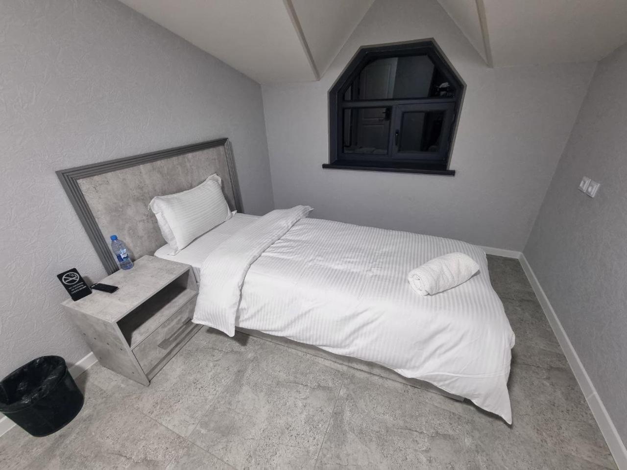 Revel Hotel タシュケント エクステリア 写真