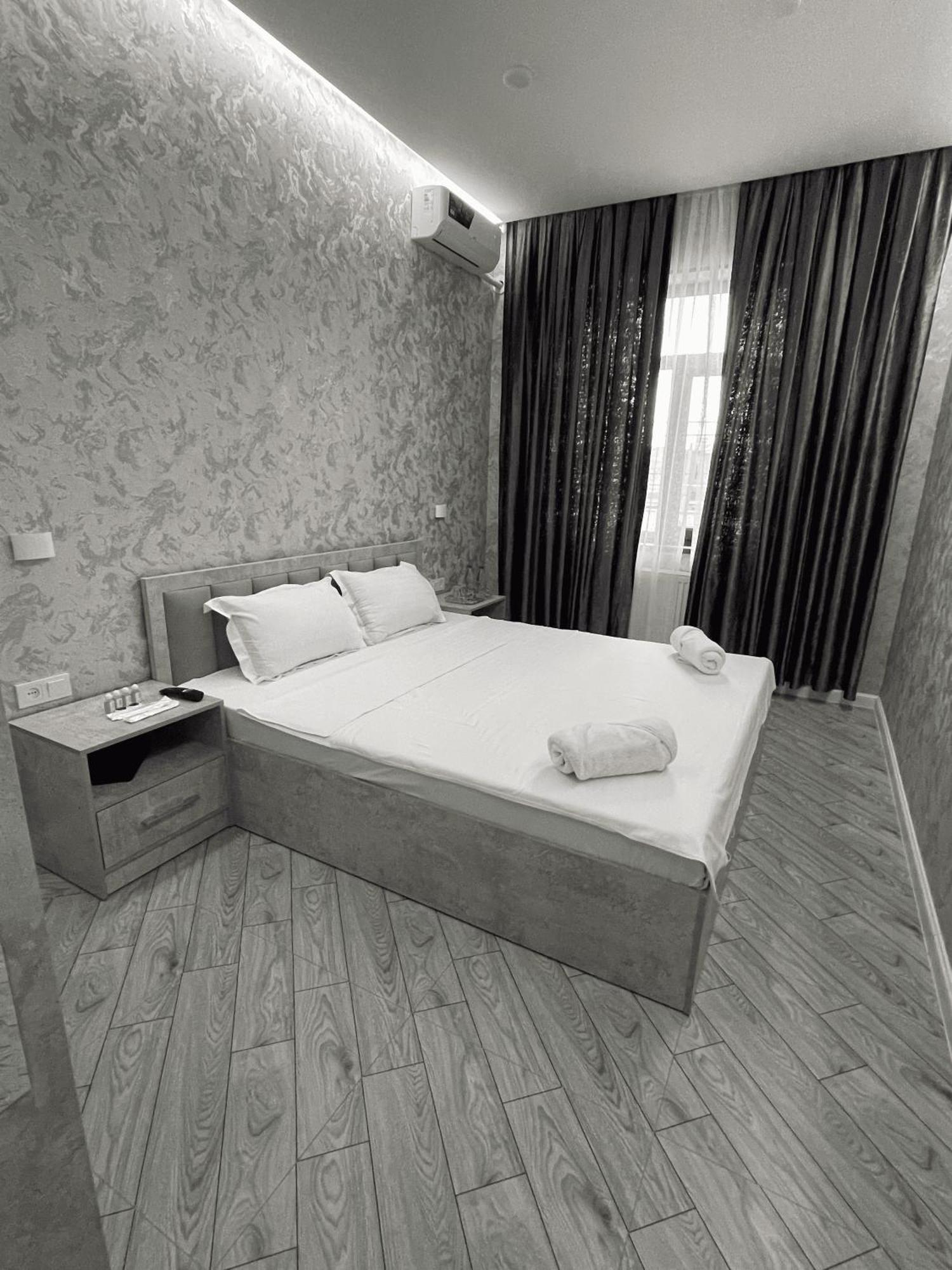 Revel Hotel タシュケント エクステリア 写真